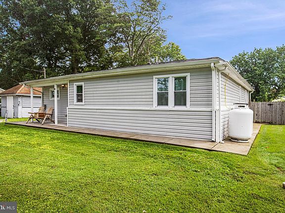 4th image of 1643 Bowleys Quarters Rd