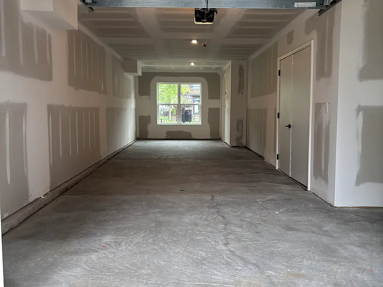 3644 S Tryon St — Photo 17