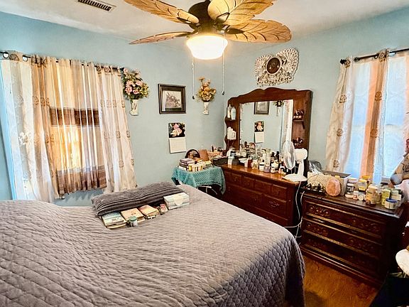 5th image of 1516 Ruth Ann Dr