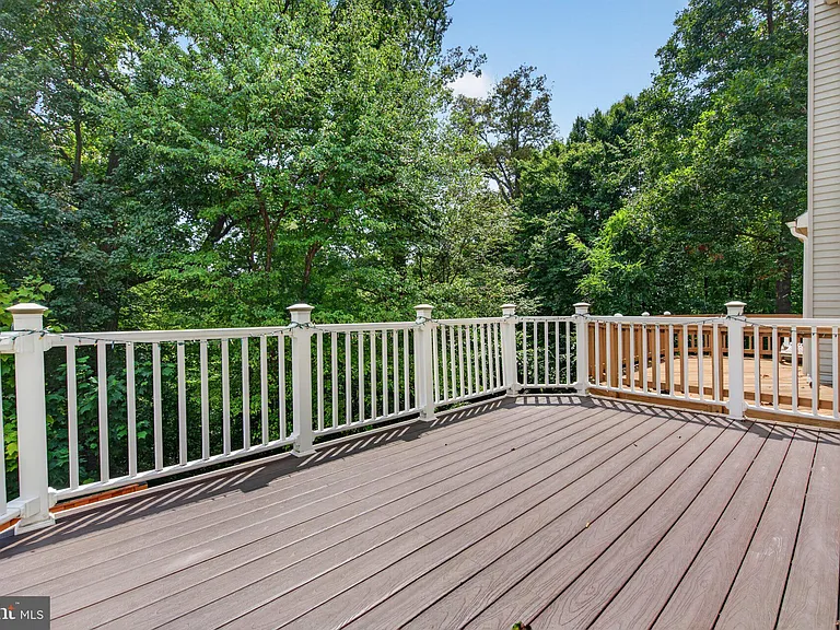7259 Worsley Way — Photo 50
