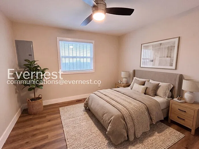 2 bed, 1.0 bath, 669 sqft, $1,295 — Photo 2