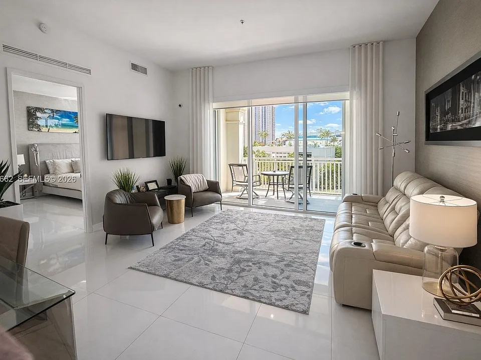 250 Sunny Isles Blvd #Townhouse 407