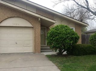 2224 S White Oak Dr, Wichita, KS 67207
