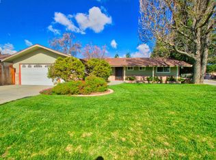 3300 W Howard Ave, Visalia, CA 93277