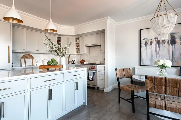 Sold by Compass | media 5