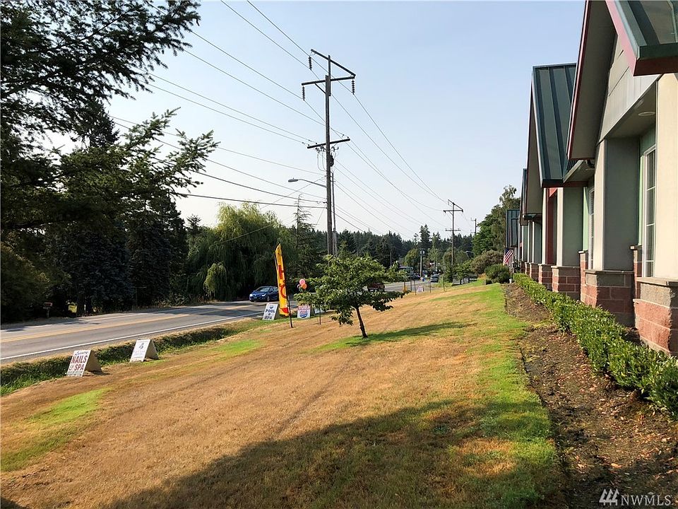 2nd image of 1541 SE Piperberry Way Ste 105