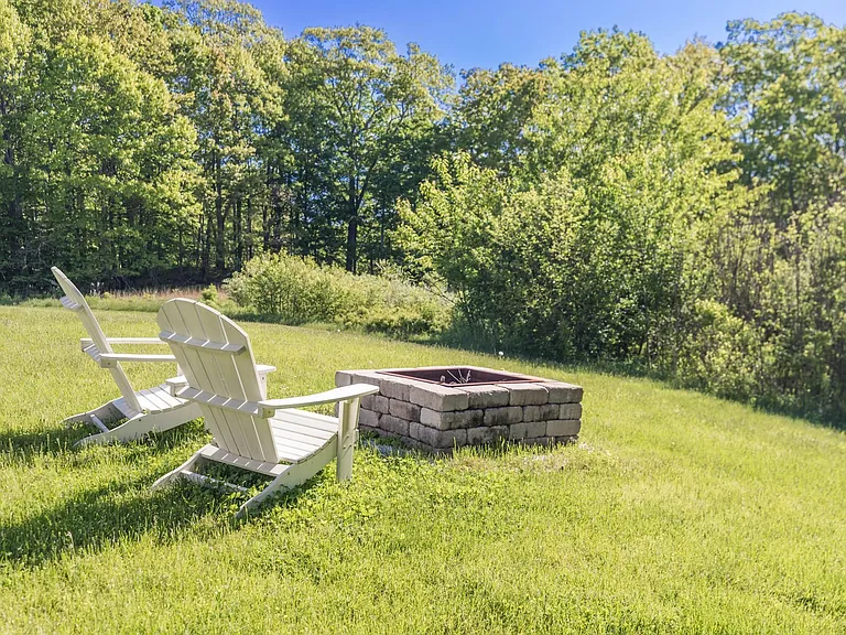 2 Cole Ln — Photo 9