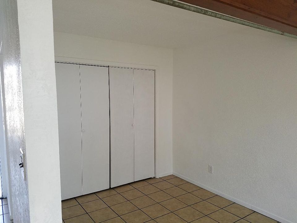 2nd image of 1400 Woodbine St APT 3