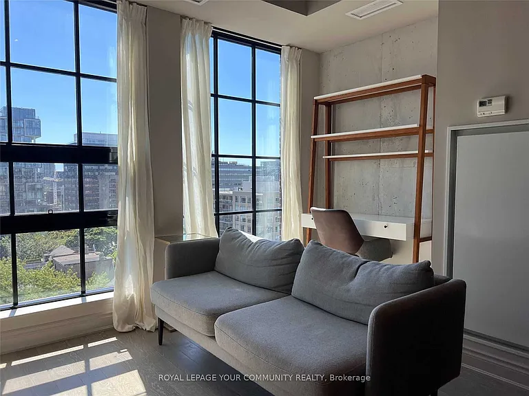 608 Richmond St W #915 — Photo 3