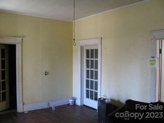 3rd image of 214 N Clay St
