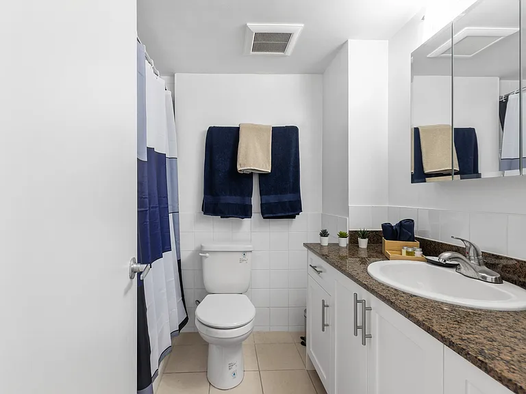2151 W 39th Ave #1002 — Photo 14