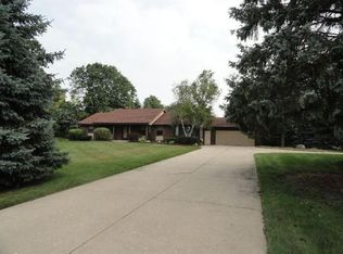 258 Radke Ct, Hartford, WI 53027