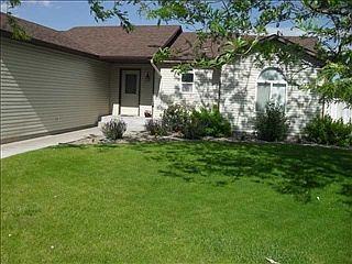 2nd image of 440 Bitterbrush Dr