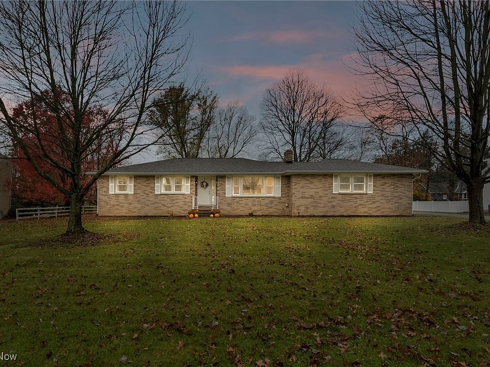 1st image of 8986 Highland Dr