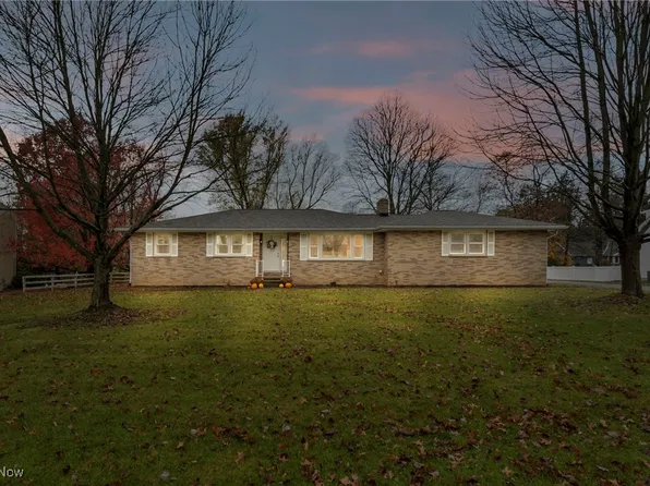 8986 Highland Dr, Westfield Center, OH 44251
