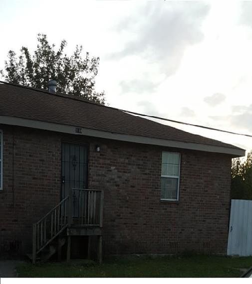 1st image of 3118 Stacie Dr