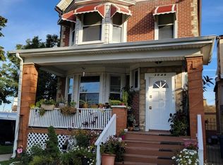 3046 W Fletcher St, Chicago, IL 60618