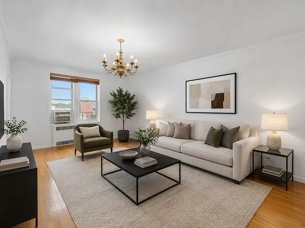 114-06 Queens Blvd #D9, Forest Hills, NY 11375