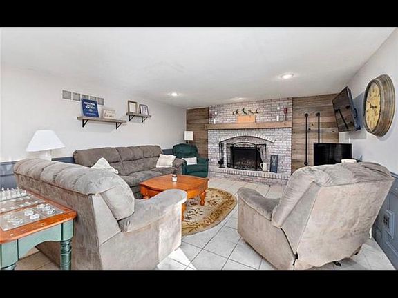 5th image of 12617 Saint Andrews Dr