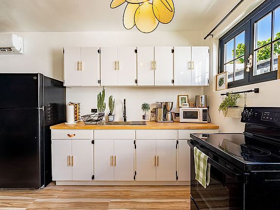 unit 1 - kitchen