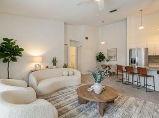 6572 Chasewood Dr APT F, Jupiter, FL 33458