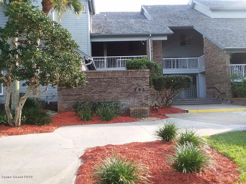 1st image of 585 Shadow Wood Ln APT 13
