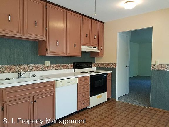 4th image of 312 S Plover Dr