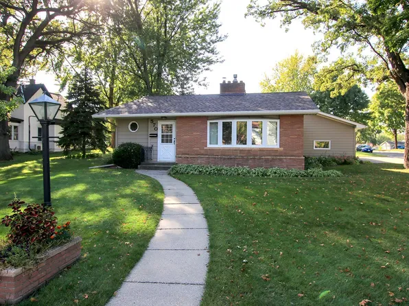 570 Lynn Rd SW, Hutchinson, MN 55350