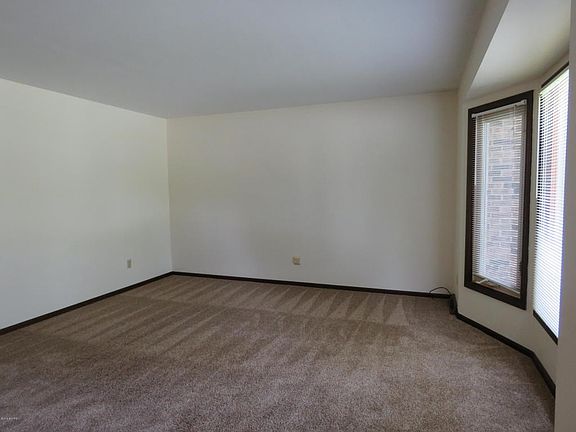 2nd image of 2636 Hope St