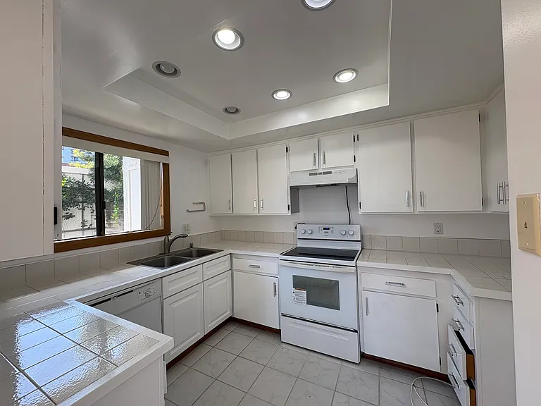 28179 Ridgecove Ct S — Photo 5