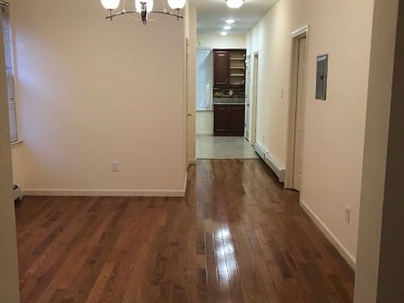 5th image of 873 S 19th St #2