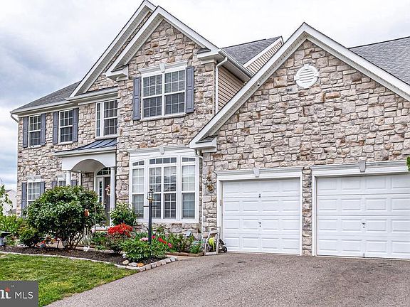 2nd image of 16216 Chase Eagle Ln