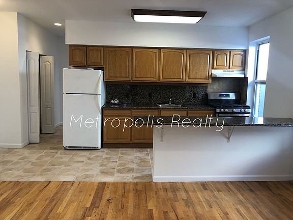 4th image of 23-48 24th St #2B