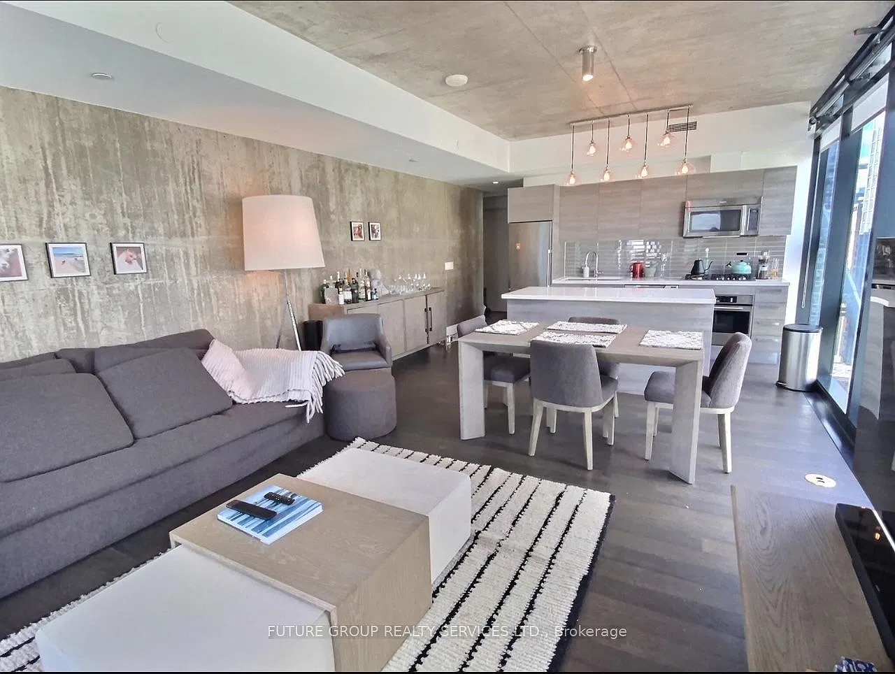 2 bed, $4,100 — Photo 1