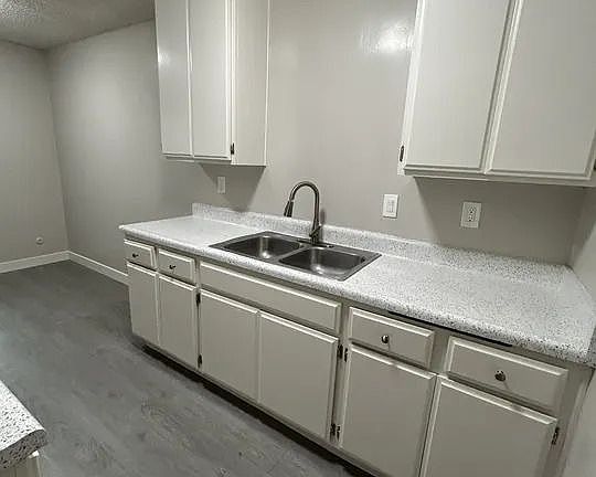 4th image of 13414 Woodbridge St #2
