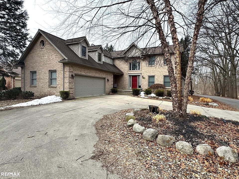 1st image of 39801 Moravian Dr