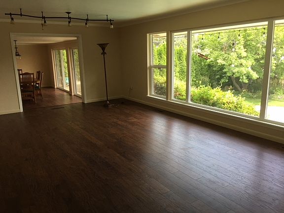 Living room flows to Sunroom