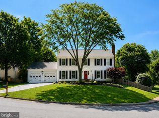 6207 Maple Run Ct, Clifton, VA 20124