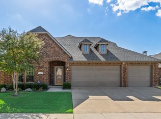 495 Oak Hills Ln, Fate, TX 75189