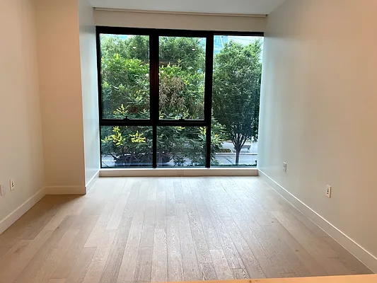 Rented by Nooklyn NYC LLC | media 16