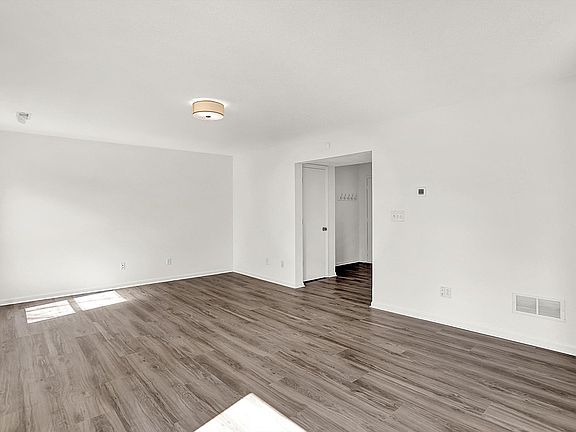 4th image of 5611 W Tensleep Rd