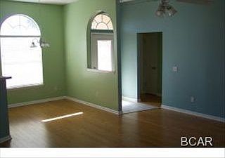 4th image of 128 Seaclusion Cir