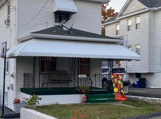 921 Fairview St, Peckville, PA 18452