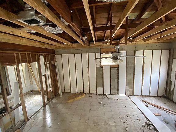 3rd image of 11327 Bruce Dr