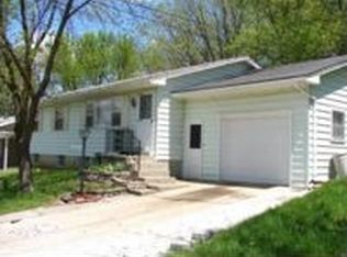 1306 Nelson St, Boonville, MO 65233