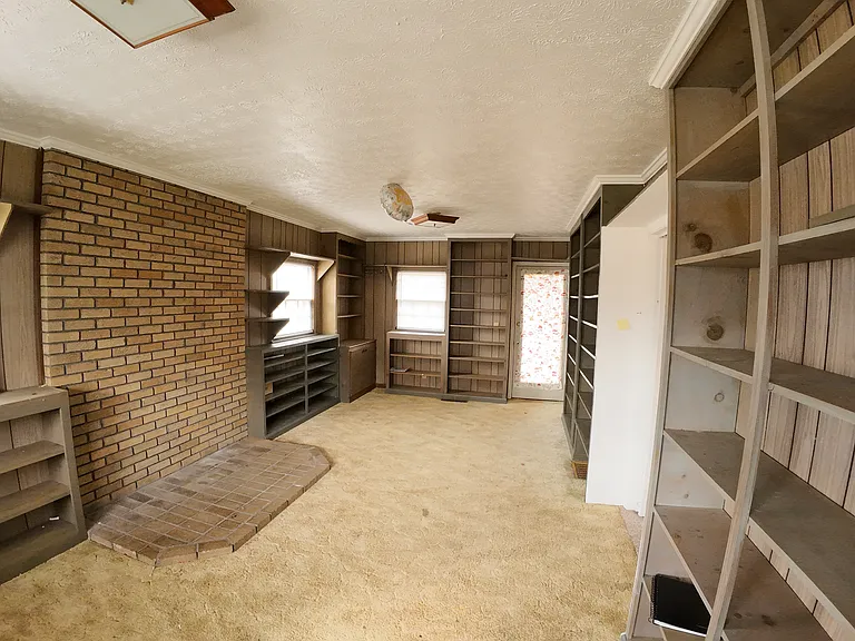 5924 Mimosa Cir — Photo 13
