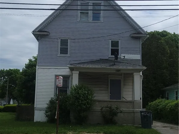 1664 N Goodman St, Rochester, NY 14609