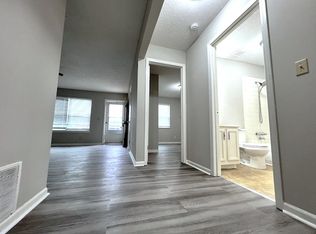 204 N 9th St, Louisburg, KS 66053