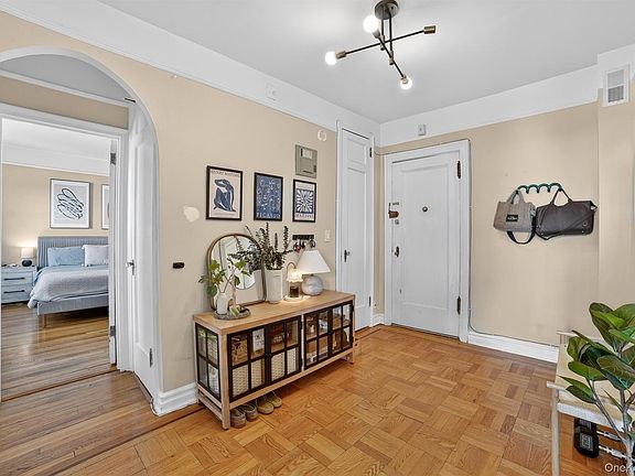 3rd image of 219 Bronx River Road #4N