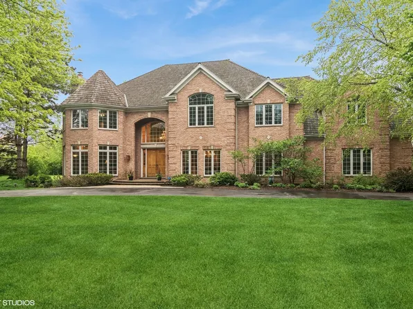 1725 Holly Ct, Long Grove, IL 60047